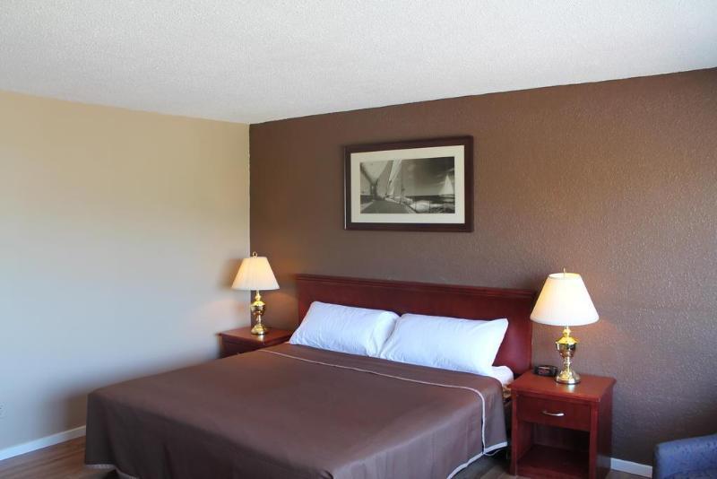 Knights Inn Kamloops Zewnętrze zdjęcie