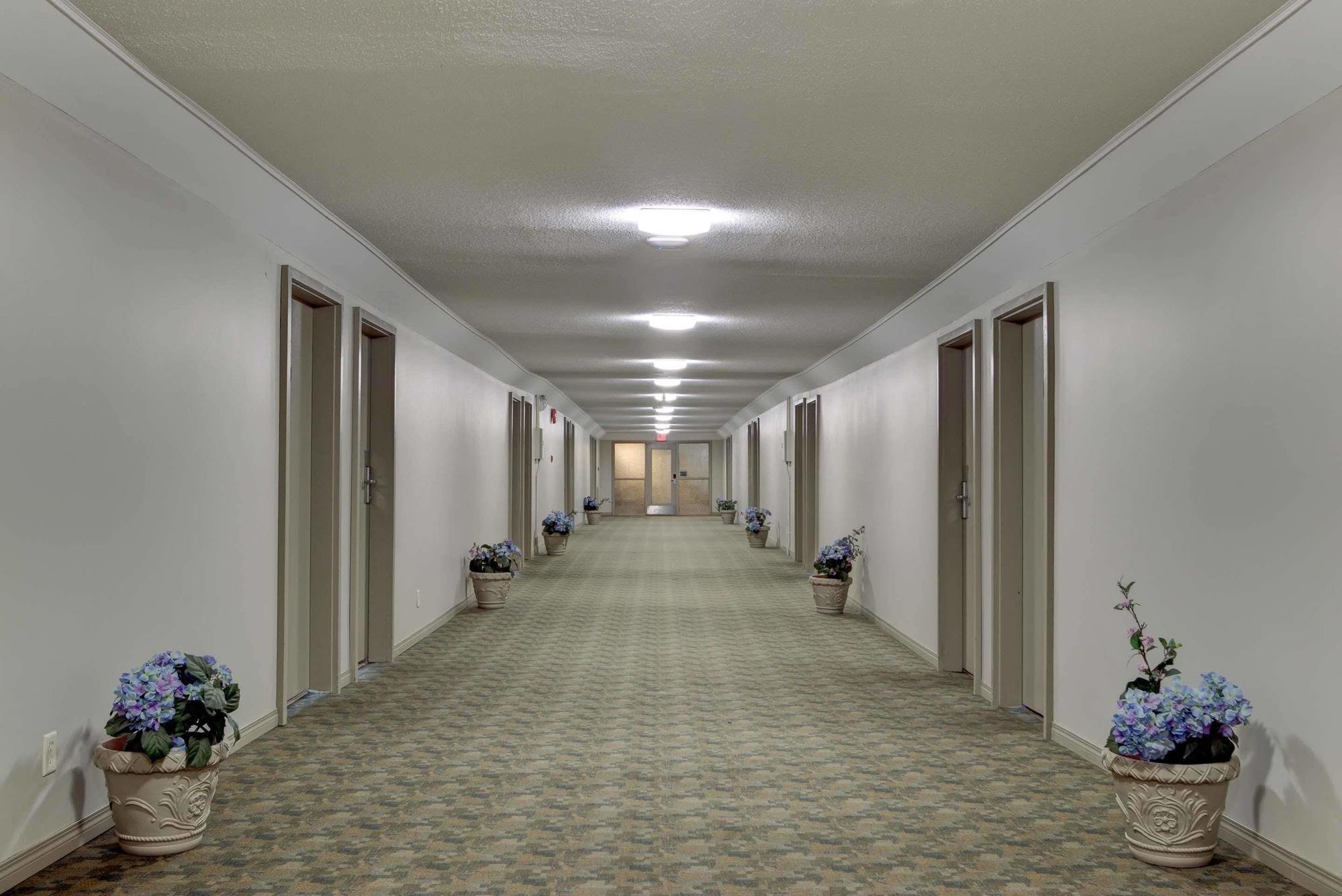 Knights Inn Kamloops Zewnętrze zdjęcie