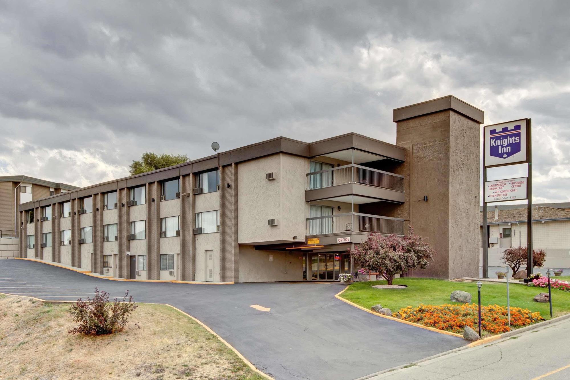 Knights Inn Kamloops Zewnętrze zdjęcie
