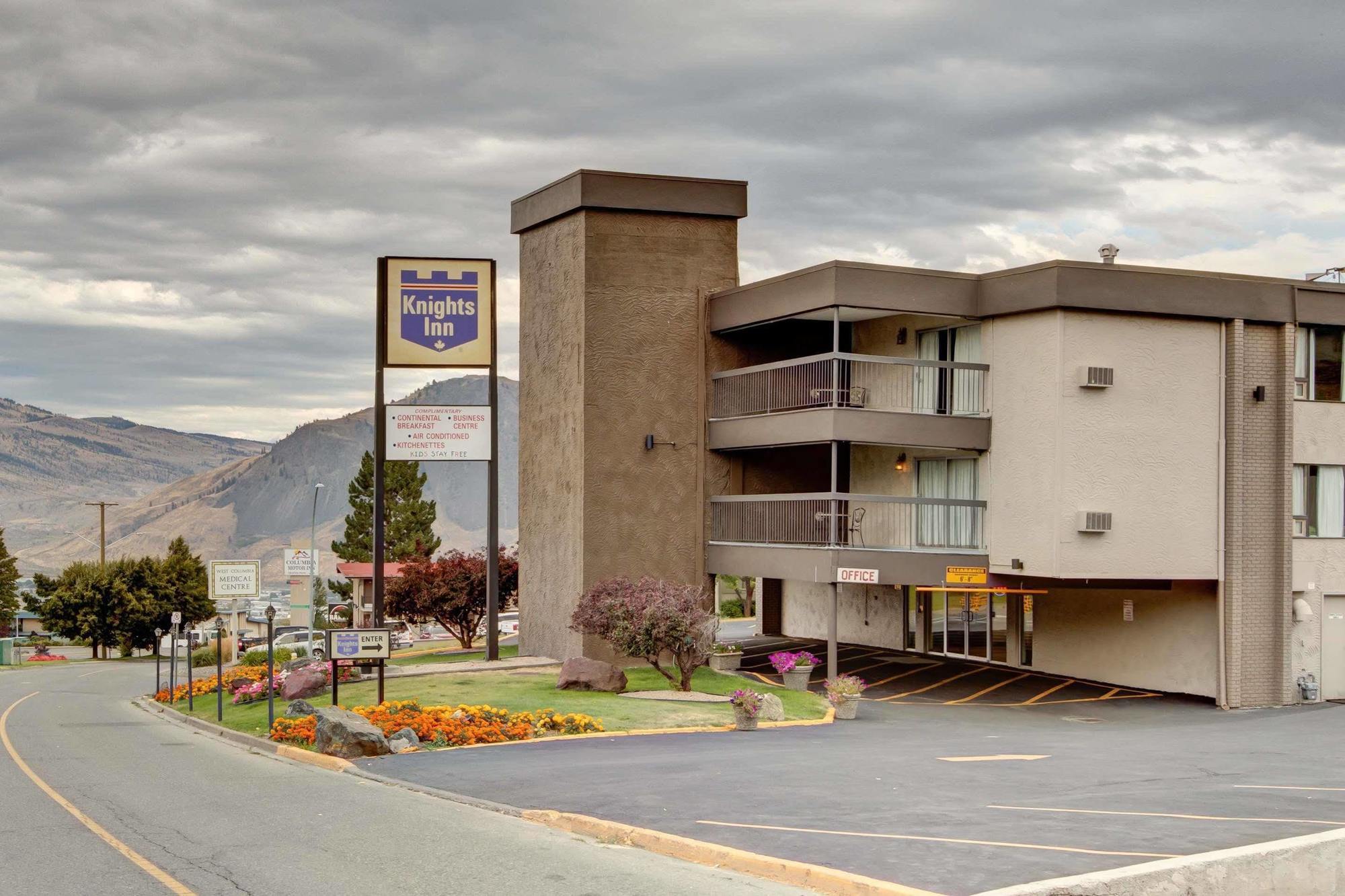 Knights Inn Kamloops Zewnętrze zdjęcie